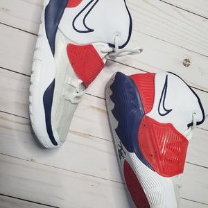 USA Kyrie Irvings 6
